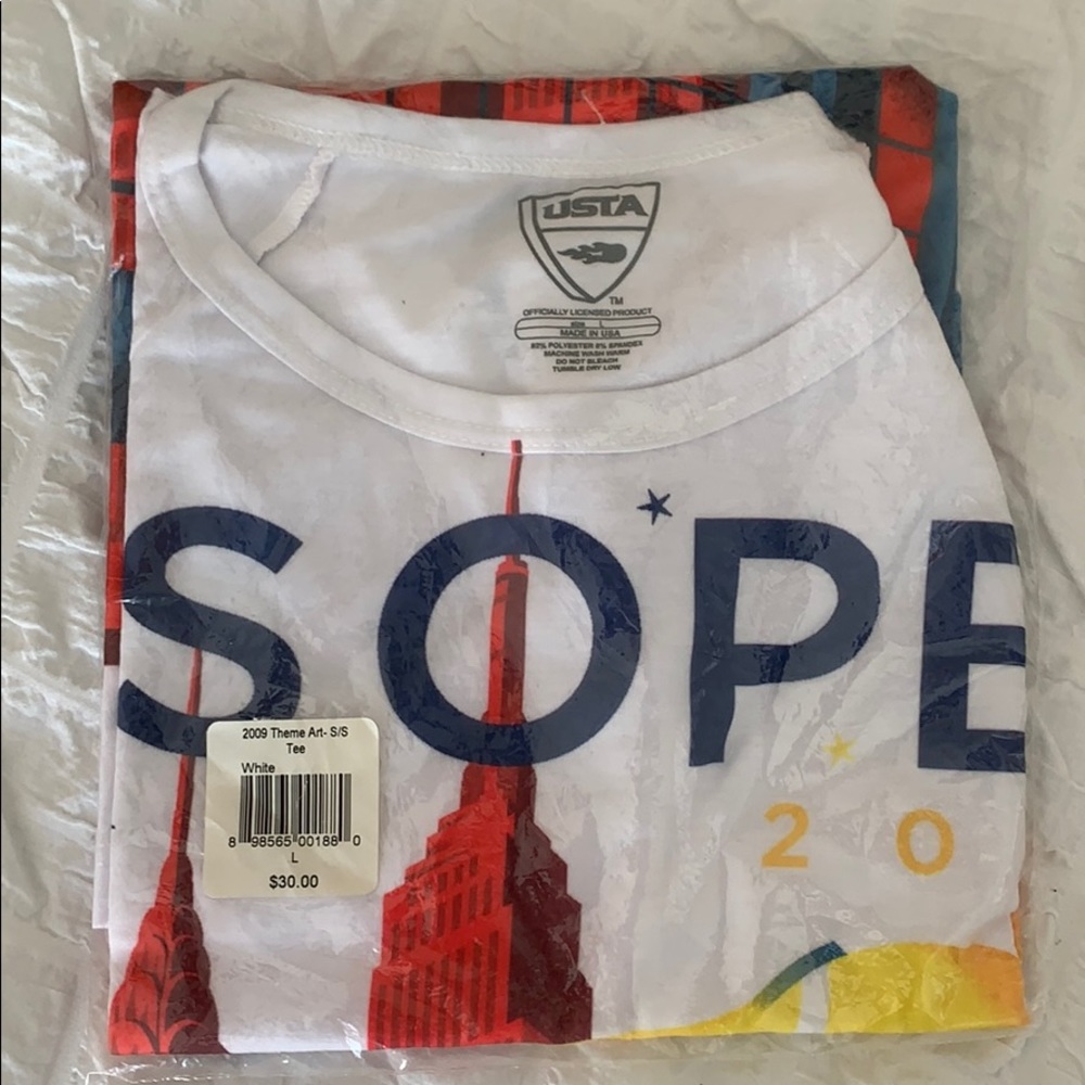 NWT Women’s US Open 2009 Theme Art S/S Tee